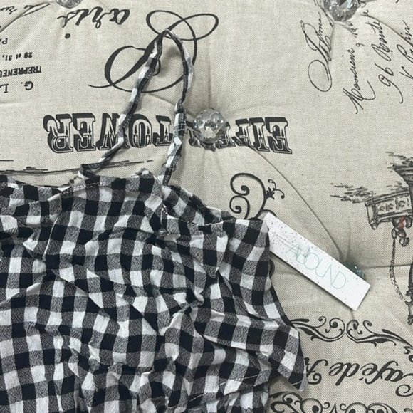 Abound Tiered Spaghetti Strap Tank Top - Picture 5 of 6